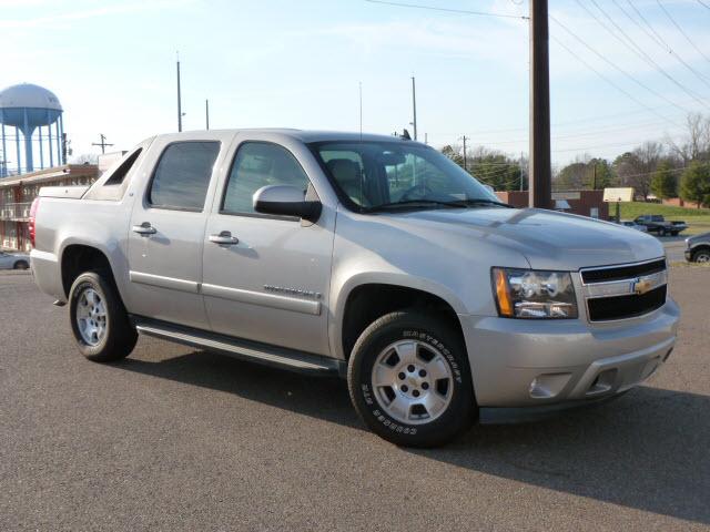 Photo of 2007 Chevrolet Avalanche