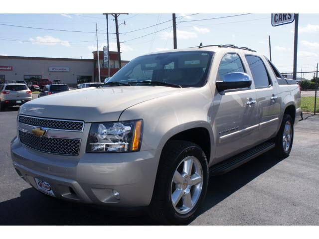 Photo of 2008 Chevrolet Avalanche