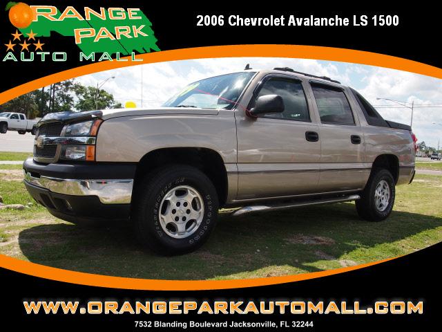 Photo of 2006 Chevrolet Avalanche