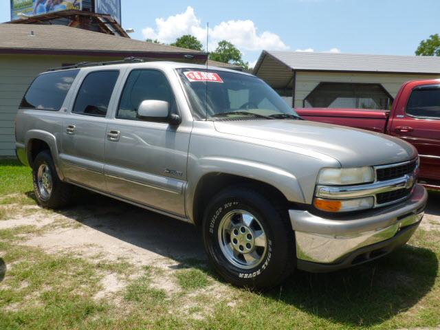 Photo of 2000 Chevrolet Suburban