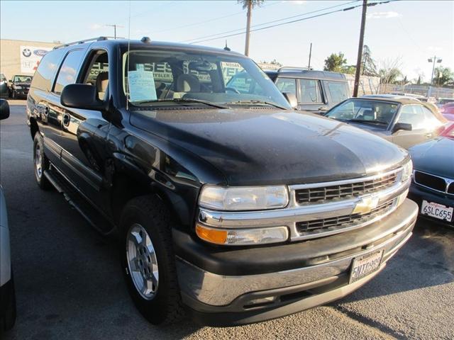 Photo of 2005 Chevrolet Suburban
