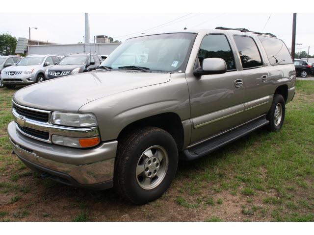 Photo of 2002 Chevrolet Suburban