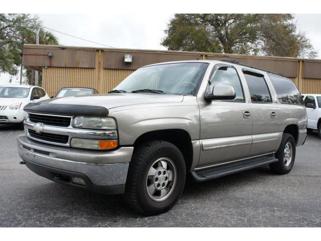 Photo of 2002 Chevrolet Suburban