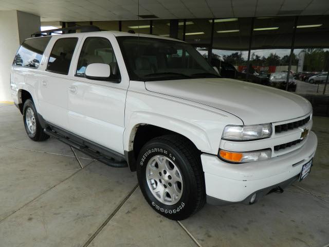 Photo of 2005 Chevrolet Suburban 1500