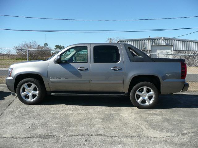 Photo of 2009 Chevrolet Avalanche