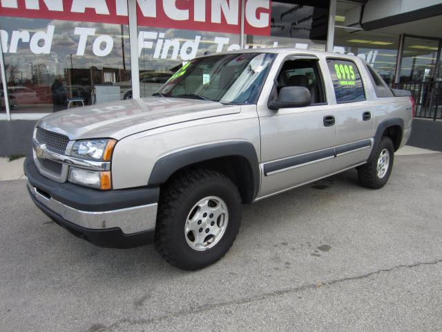 Photo of 2004 Chevrolet Avalanche