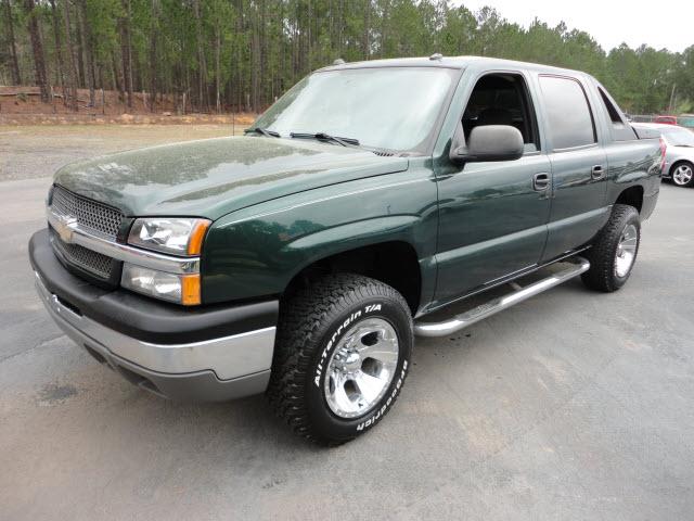 Photo of 2004 Chevrolet Avalanche