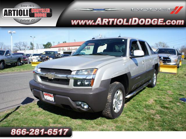Photo of 2004 Chevrolet Avalanche
