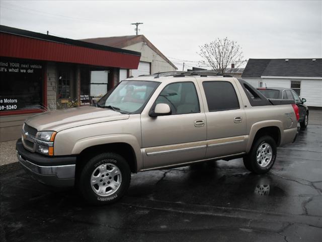 Photo of 2005 Chevrolet Avalanche