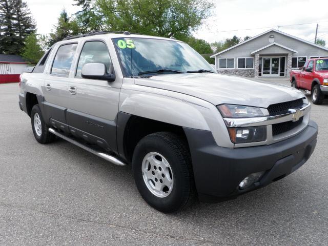 Photo of 2005 Chevrolet Avalanche