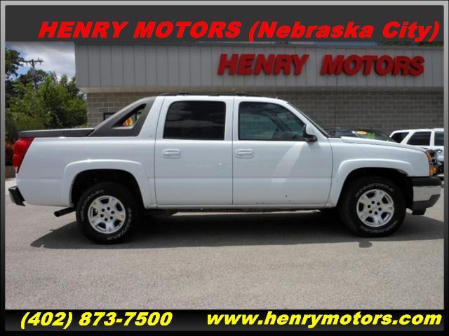 Photo of 2005 Chevrolet Avalanche