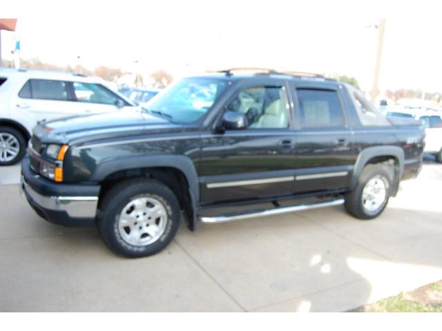 Photo of 2006 Chevrolet Avalanche