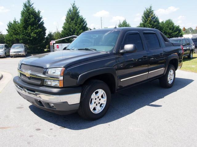 Photo of 2005 Chevrolet Avalanche