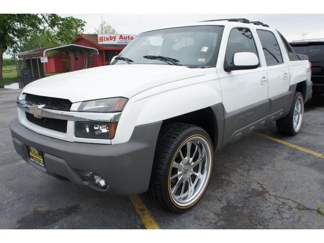 Photo of 2002 Chevrolet Avalanche