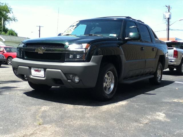 Photo of 2002 Chevrolet Avalanche