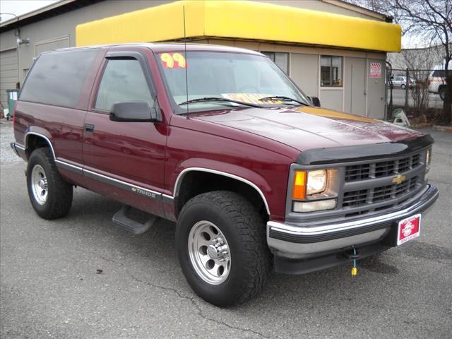 Photo of 1999 Chevrolet Tahoe