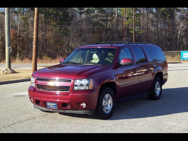 Photo of 2008 Chevrolet Suburban