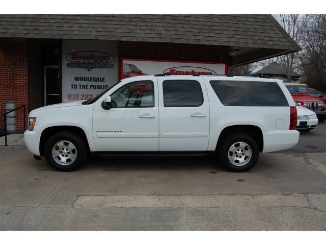 Photo of 2007 Chevrolet Suburban