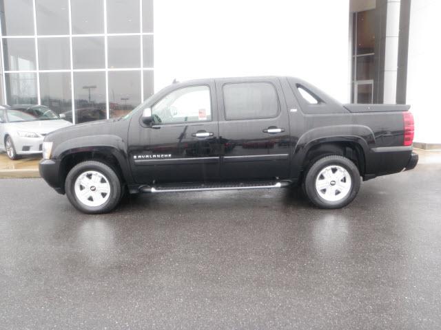 Photo of 2008 Chevrolet Avalanche