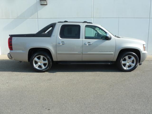 Photo of 2008 Chevrolet Avalanche