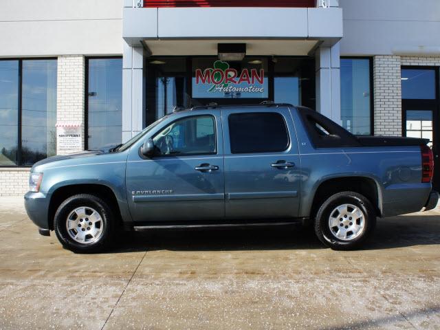 Photo of 2008 Chevrolet Avalanche