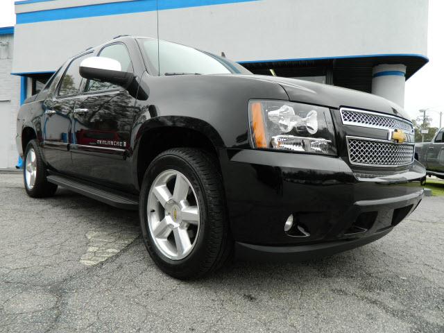 Photo of 2008 Chevrolet Avalanche