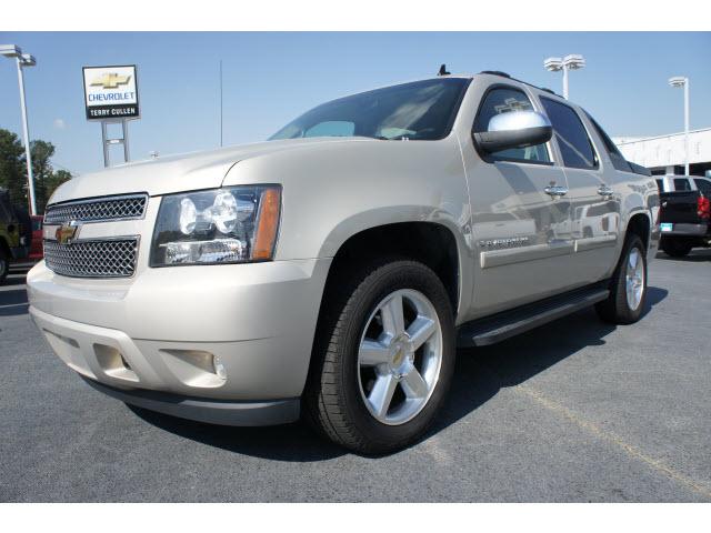 Photo of 2008 Chevrolet Avalanche