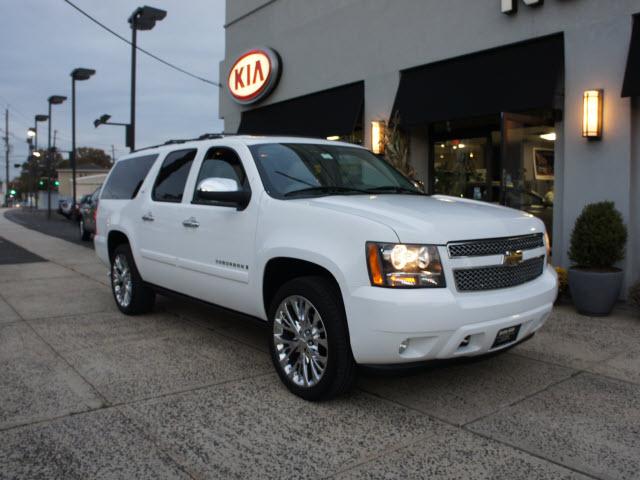 Photo of 2008 Chevrolet Suburban