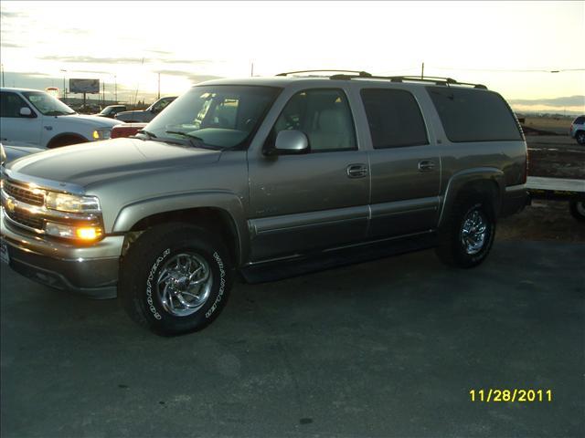 Photo of 2000 Chevrolet Suburban