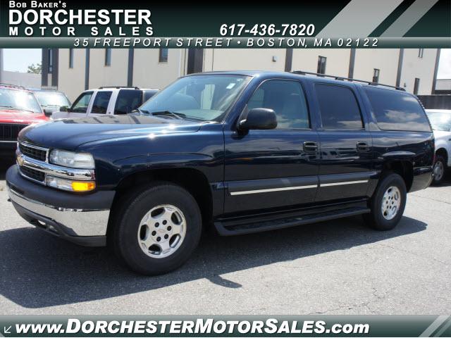 Photo of 2004 Chevrolet Suburban