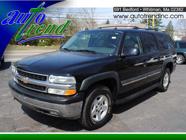 Photo of 2004 Chevrolet Suburban