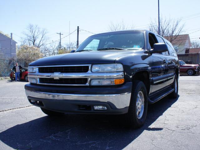Photo of 2003 Chevrolet Suburban