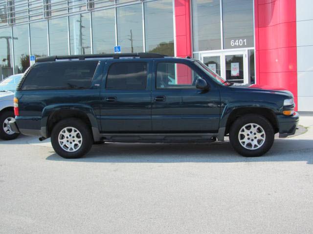Photo of 2005 Chevrolet Suburban 1500