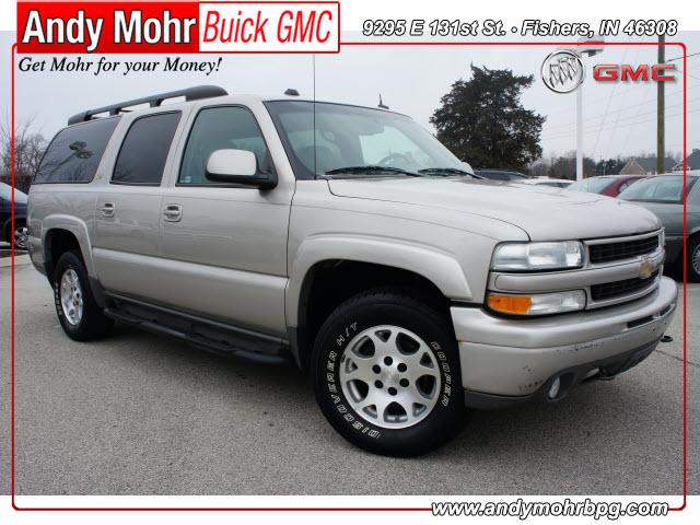 Photo of 2004 Chevrolet Suburban