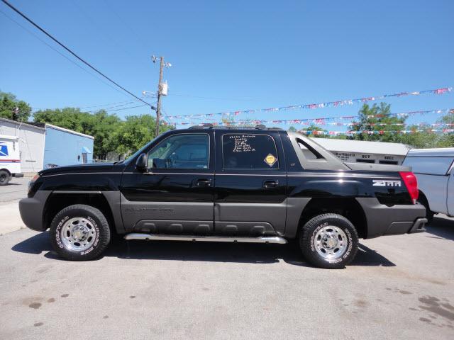Photo of 2003 Chevrolet Avalanche