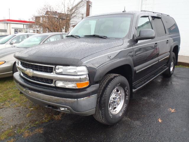 Photo of 2003 Chevrolet Suburban