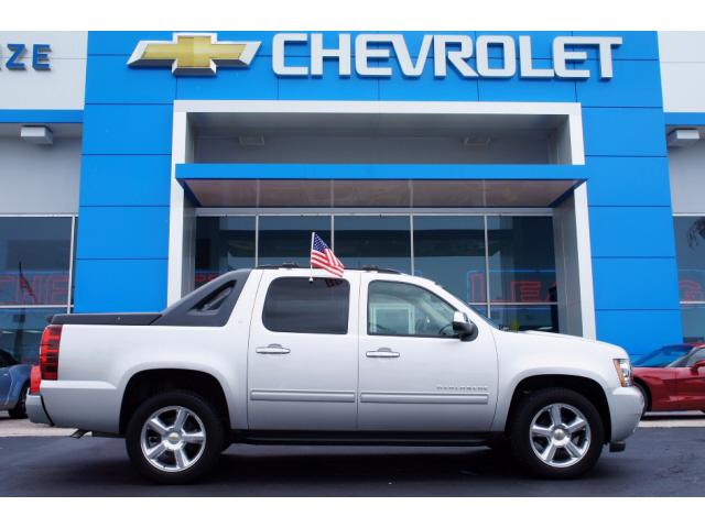 Photo of 2011 Chevrolet Avalanche