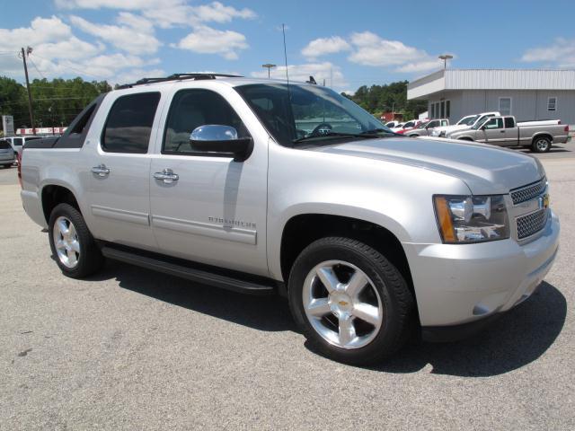 Photo of 2011 Chevrolet Avalanche