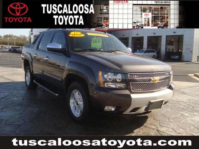 Photo of 2011 Chevrolet Avalanche