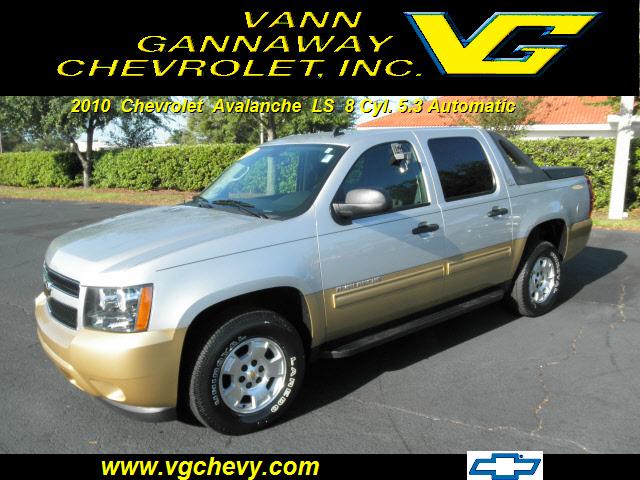 Photo of 2010 Chevrolet Avalanche