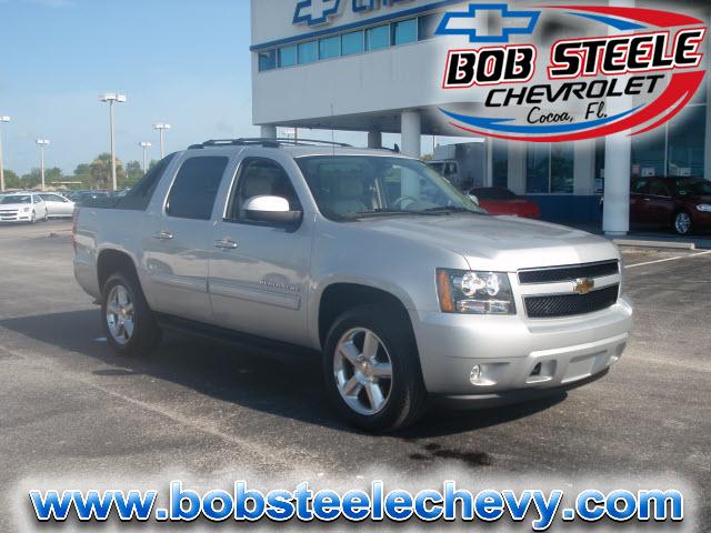 Photo of 2011 Chevrolet Avalanche
