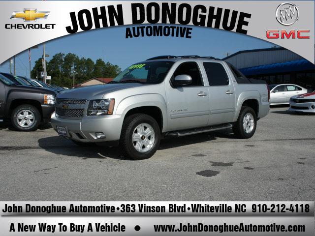 Photo of 2011 Chevrolet Avalanche