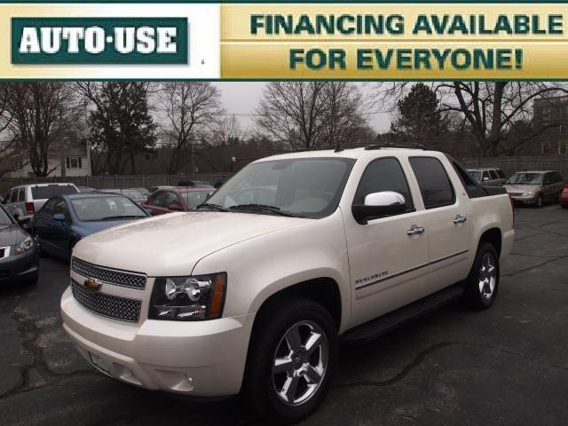 Photo of 2011 Chevrolet Avalanche