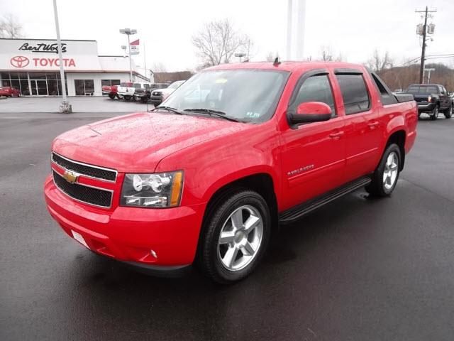 Photo of 2010 Chevrolet Avalanche