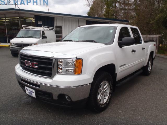 Photo of 2011 GMC Sierra 1500