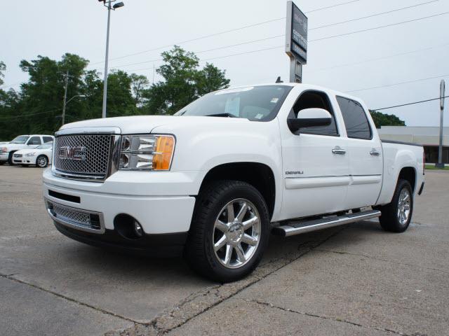 Photo of 2011 GMC Sierra 1500