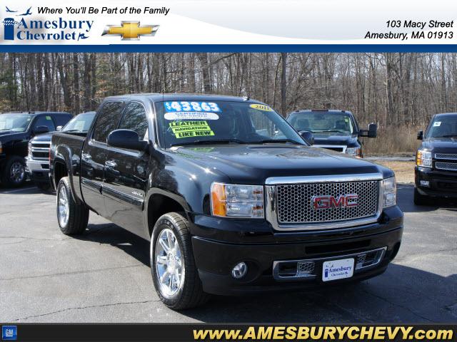 Photo of 2011 GMC Sierra 1500