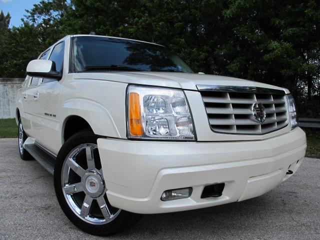 Photo of 2005 Cadillac Escalade EXT