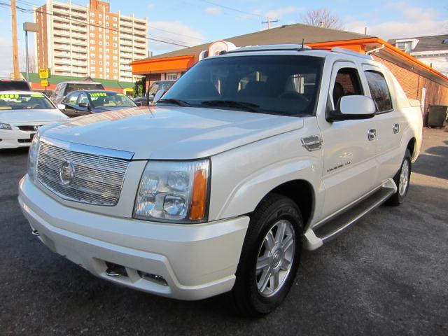 Photo of 2004 Cadillac Escalade EXT