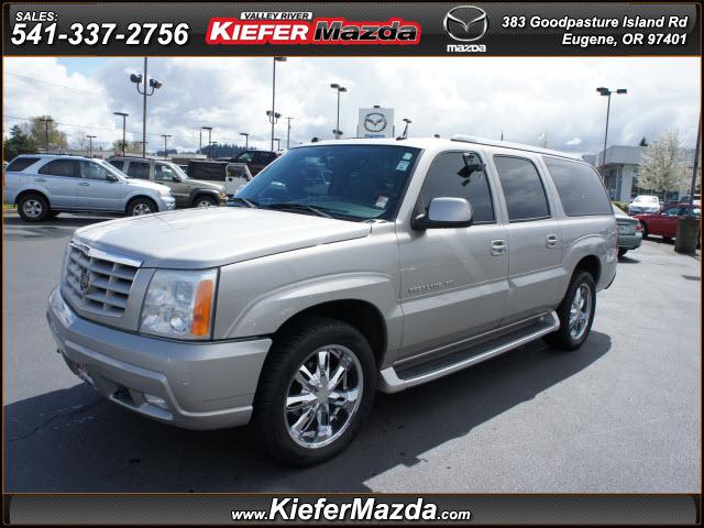 Photo of 2004 Cadillac Escalade ESV
